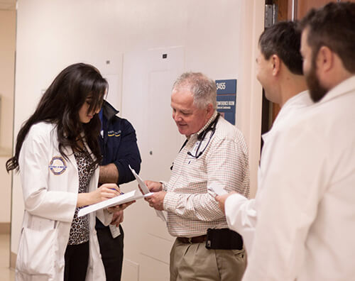 Group of medical professionals collaborating.